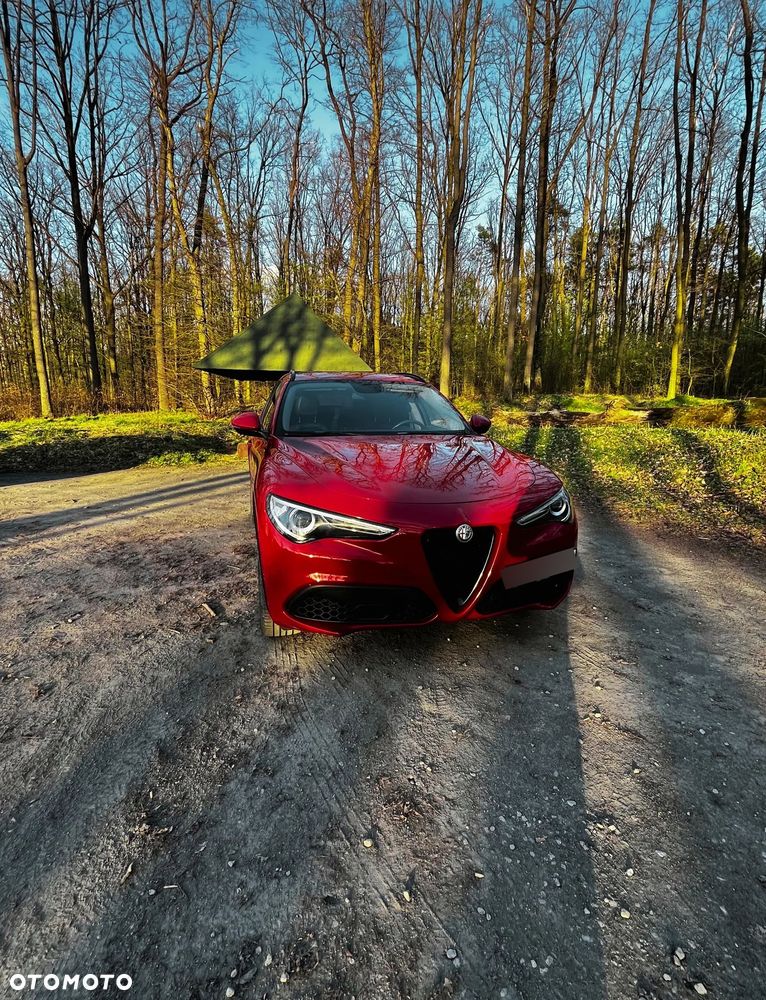 Alfa Romeo Stelvio 2.0 Turbo 16V AT8-Q4 Sprint - 4