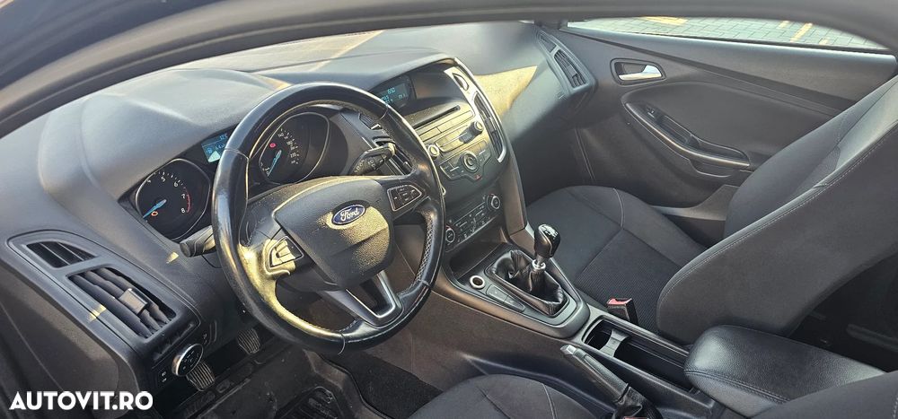 Ford Focus 1.0 EcoBoost Titanium - 16