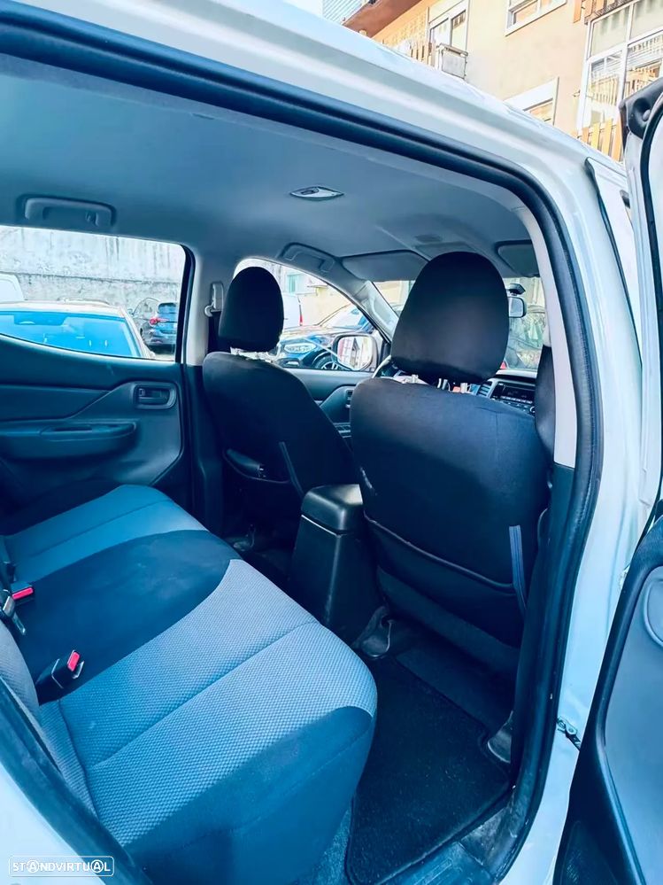 Mitsubishi L200 - 12