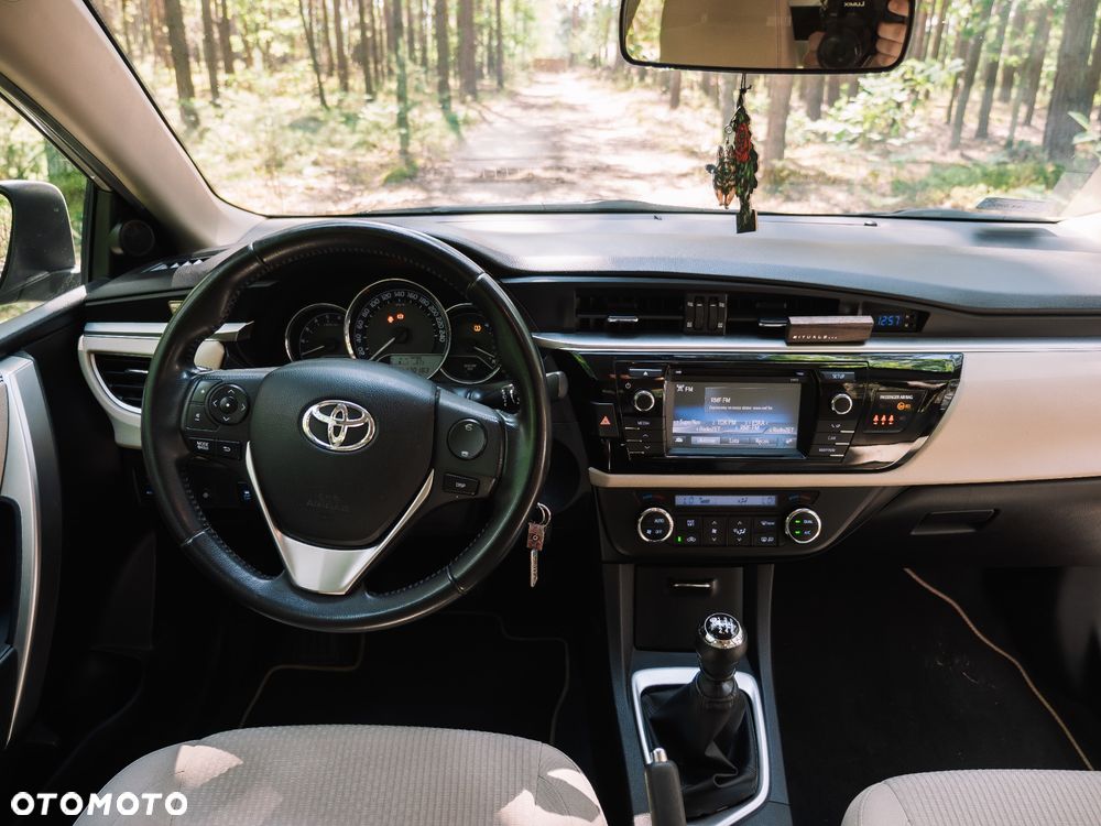 Toyota Corolla - 18