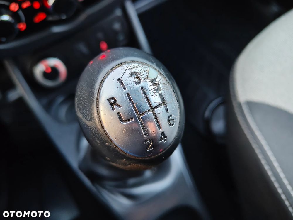 Dacia Duster 1.6 Ambiance 4x4 - 34