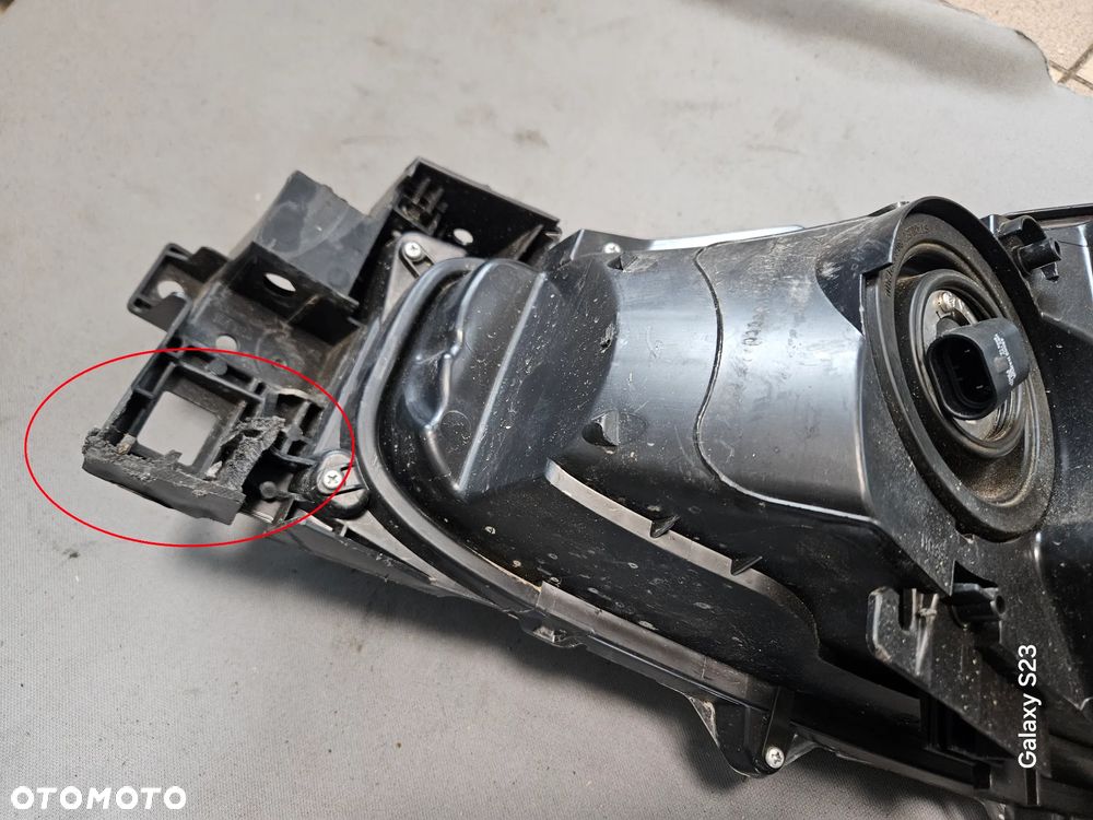 Lampa prawa przód przednia Mazda 3 III BM Lift 2017r Europa - 7