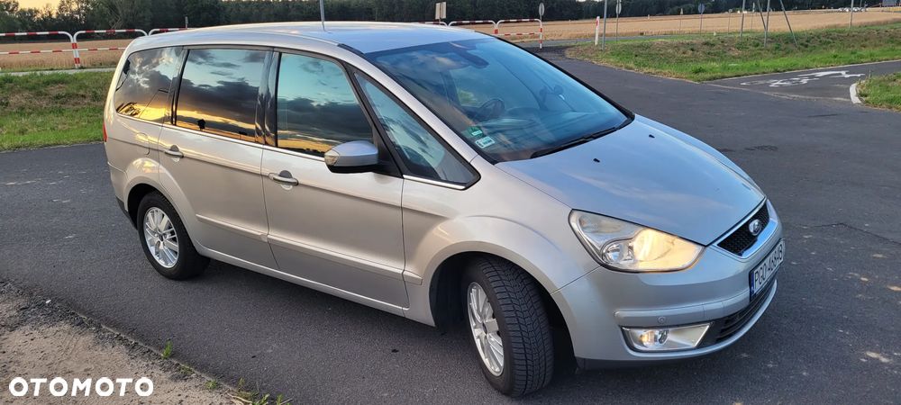 Ford Galaxy 2.0 Ghia - 3