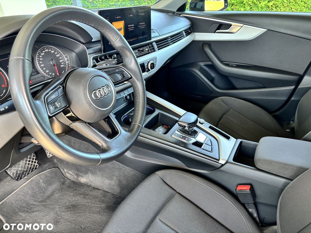Audi A4 Avant - 11