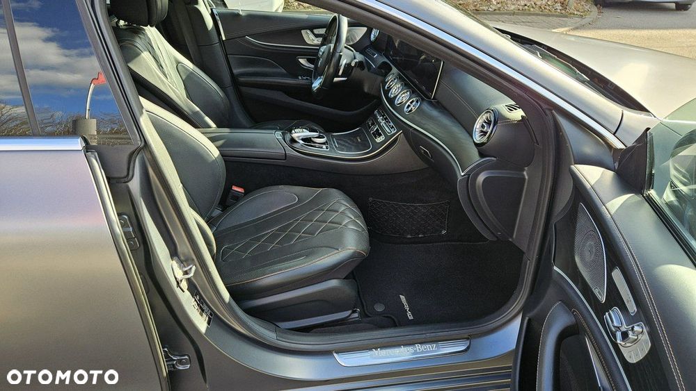 Mercedes-Benz CLS - 14