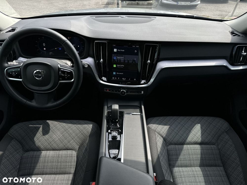 Volvo V60 Cross Country - 14