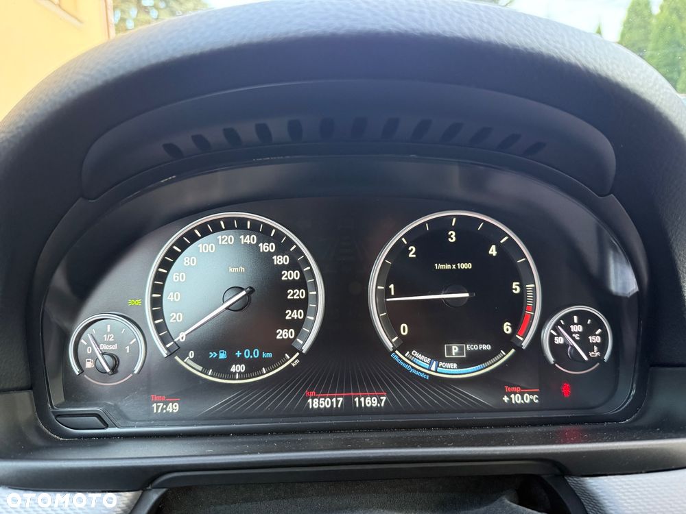 BMW Seria 5 520d Touring M Sport Edition - 31