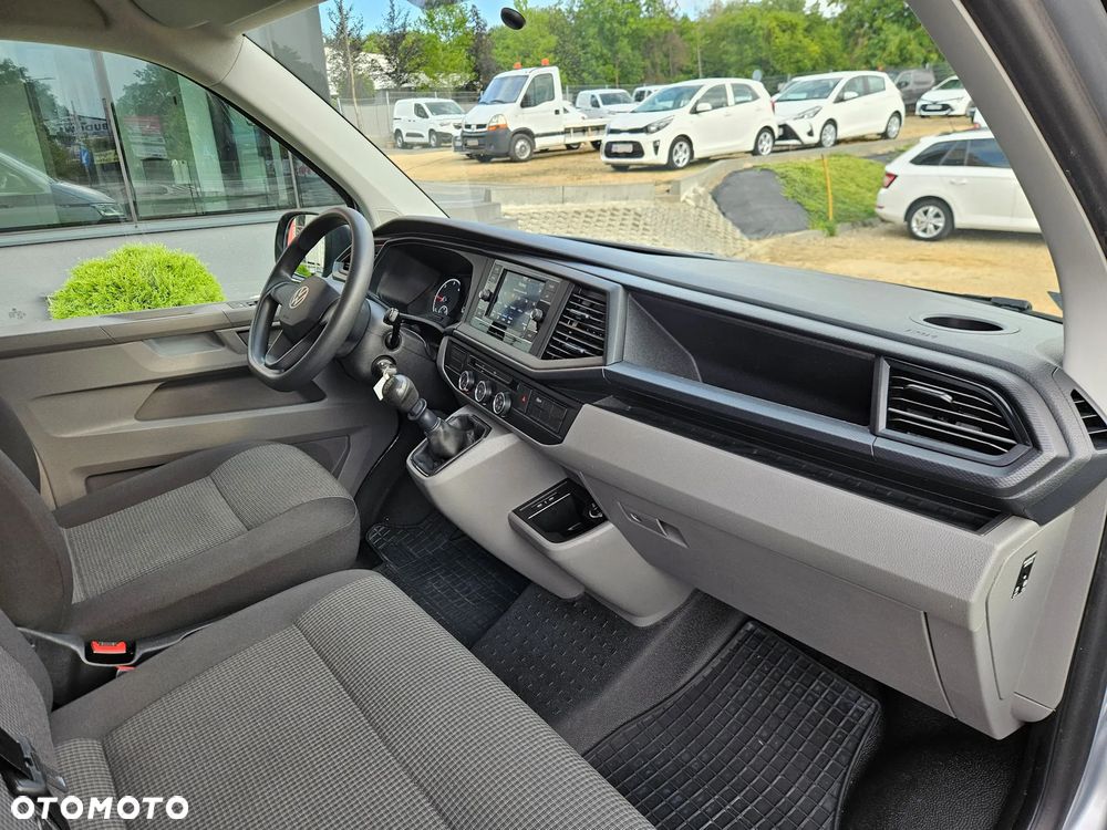 Volkswagen Transporter LONG 2.0TDI - 12