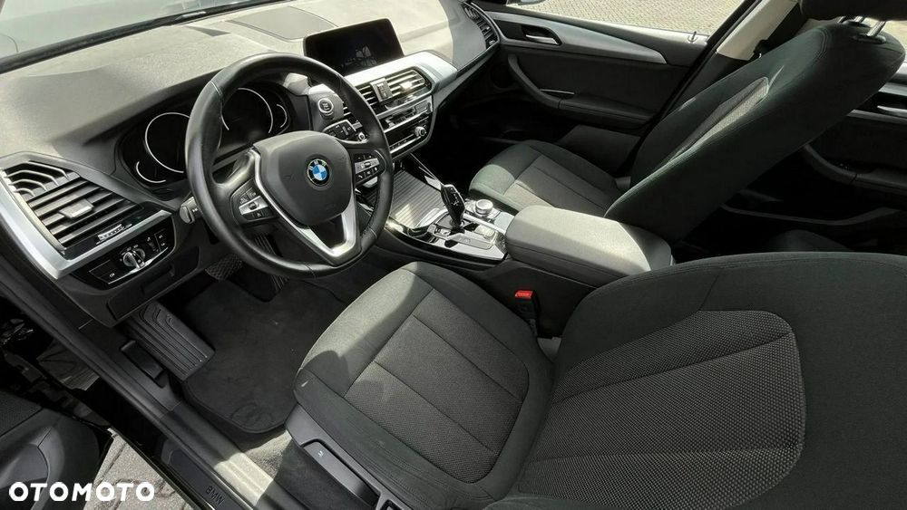 BMW X3 xDrive20d Business Edition - 16