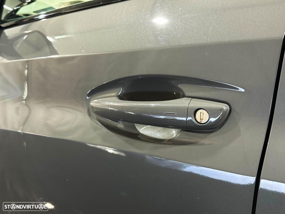 Peugeot e-208 51 kWh GT - 19