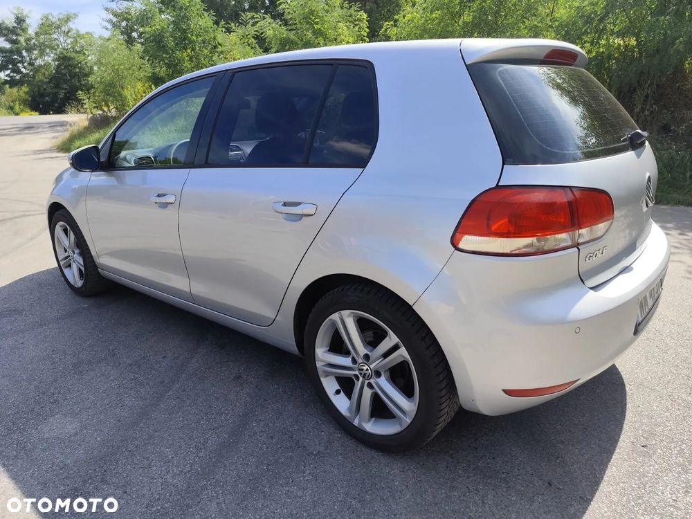 Volkswagen Golf - 2