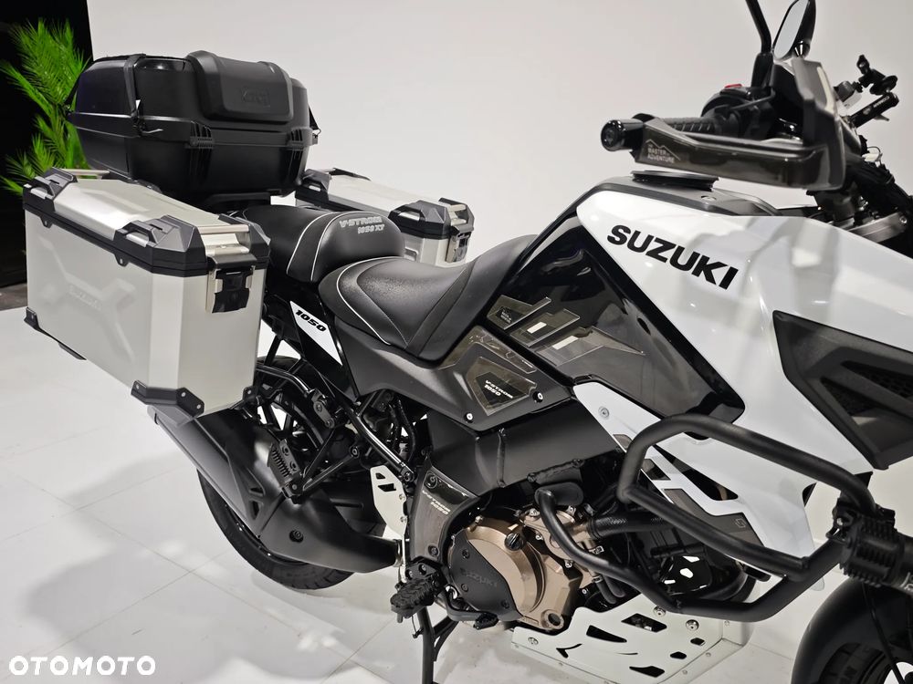 Suzuki V-STROM - 14