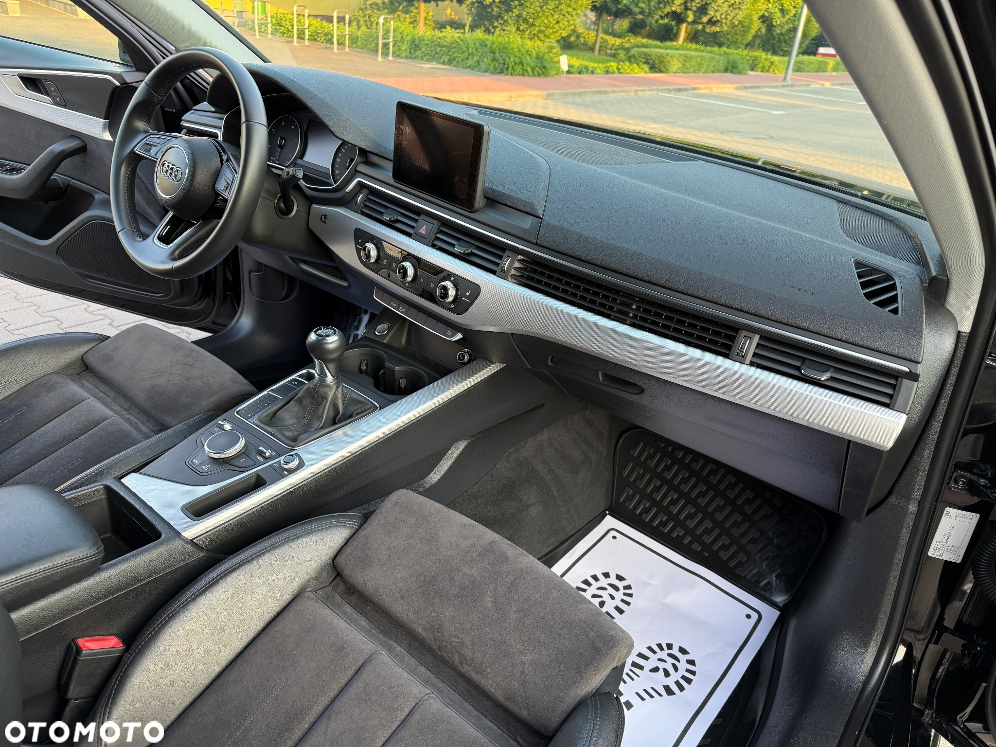 Audi A4 Avant 2.0 TDI DPF S line Sportpaket - 17