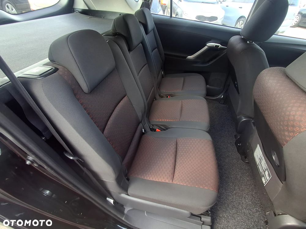 Toyota Verso 1.8 Edition - 14