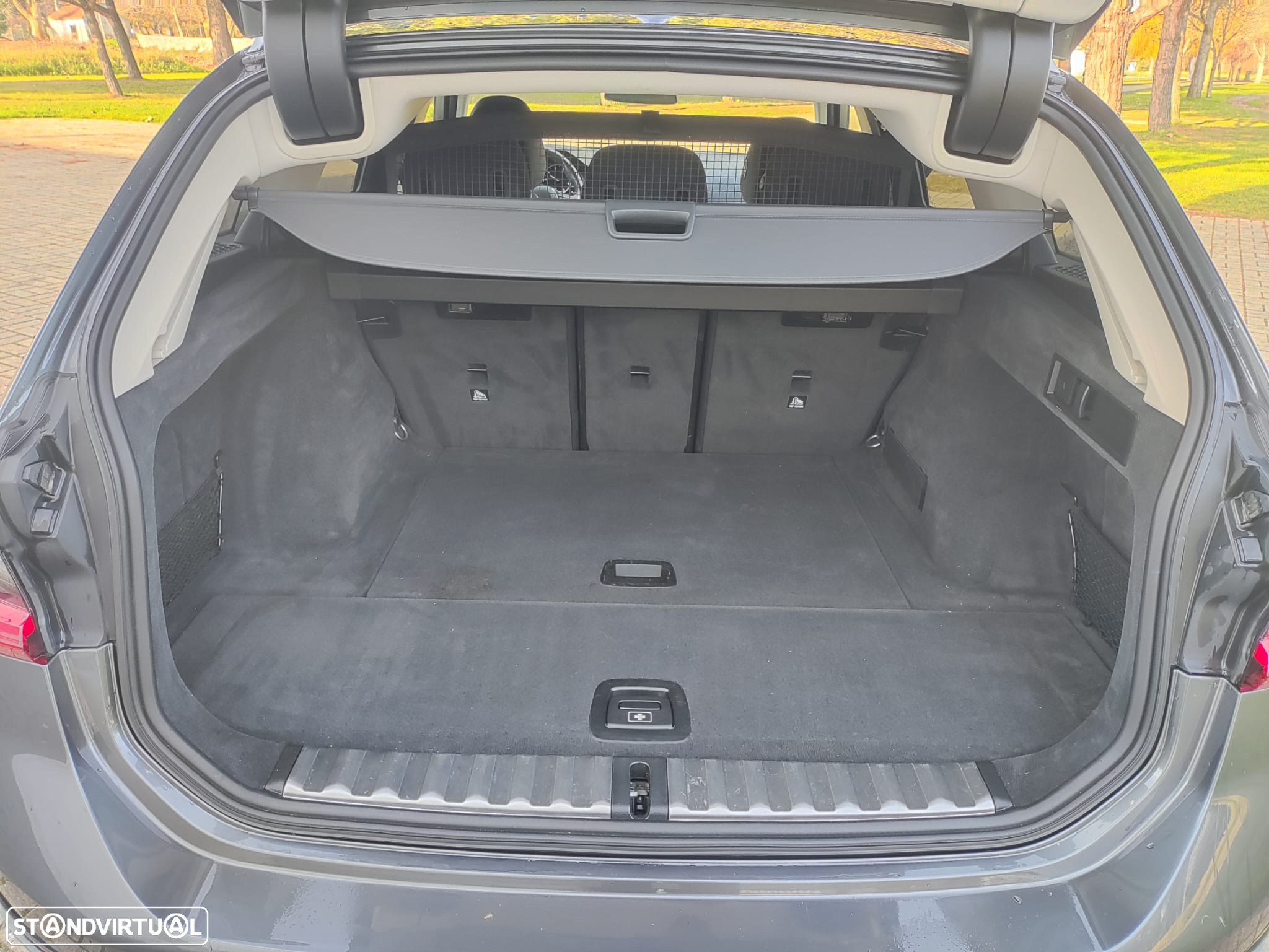 BMW 318 d Touring Advantage Auto - 15