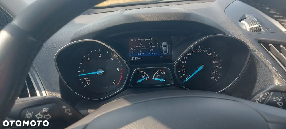 Ford Kuga 2.0 TDCi 2x4 ST-Line - 2