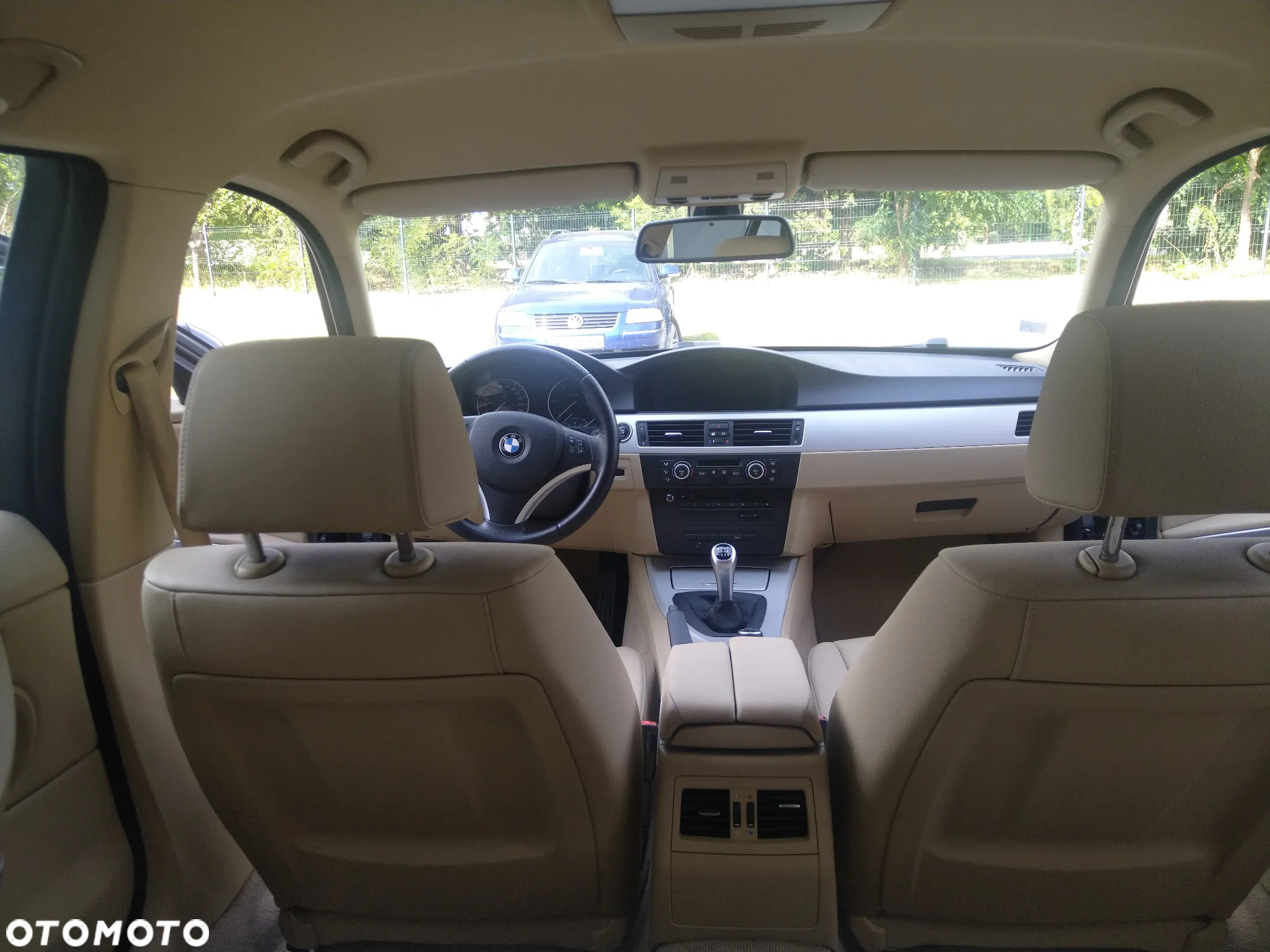 BMW Seria 3 318d DPF Touring - 22