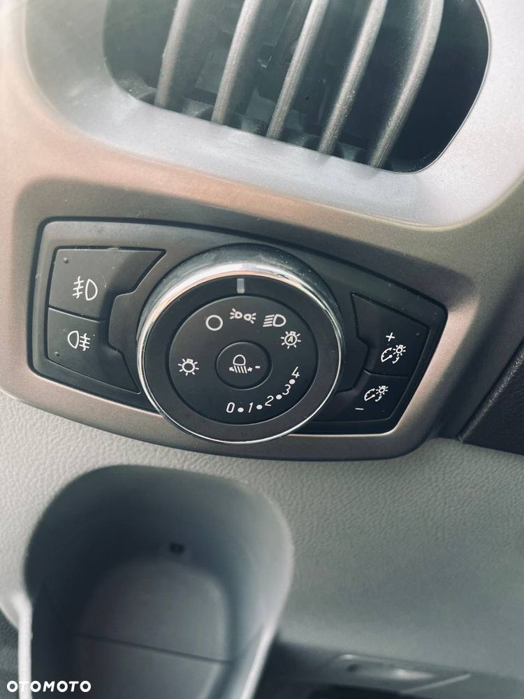 Ford Transit Custom - 16