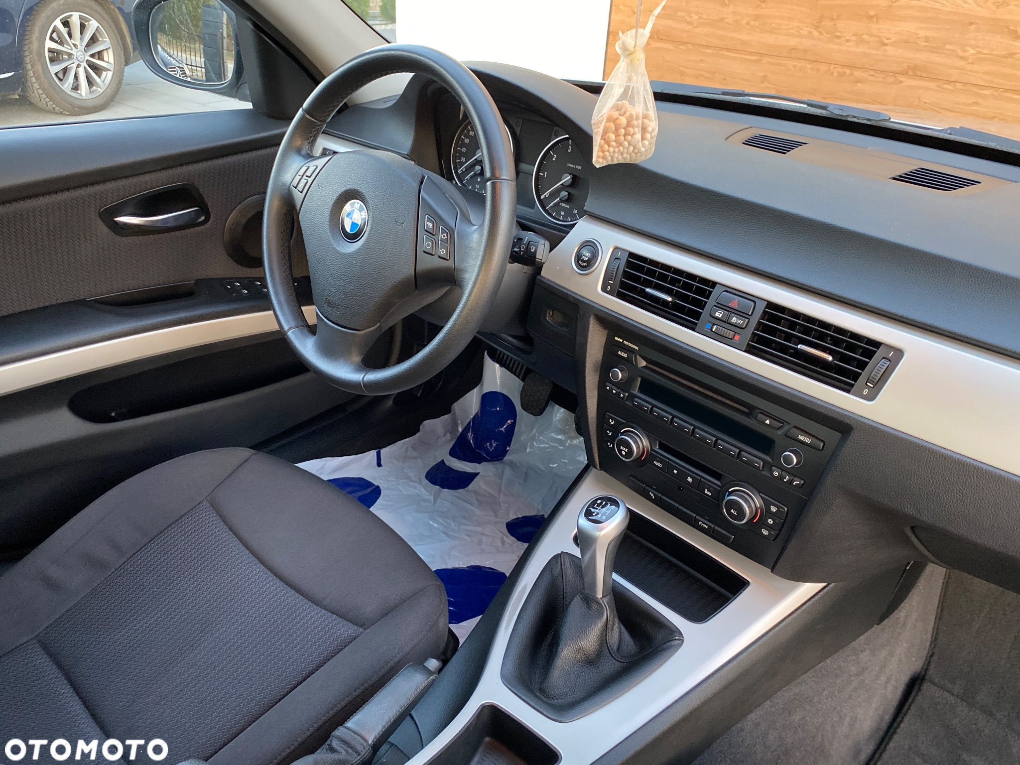 BMW Seria 3 318i Edition Sport - 32
