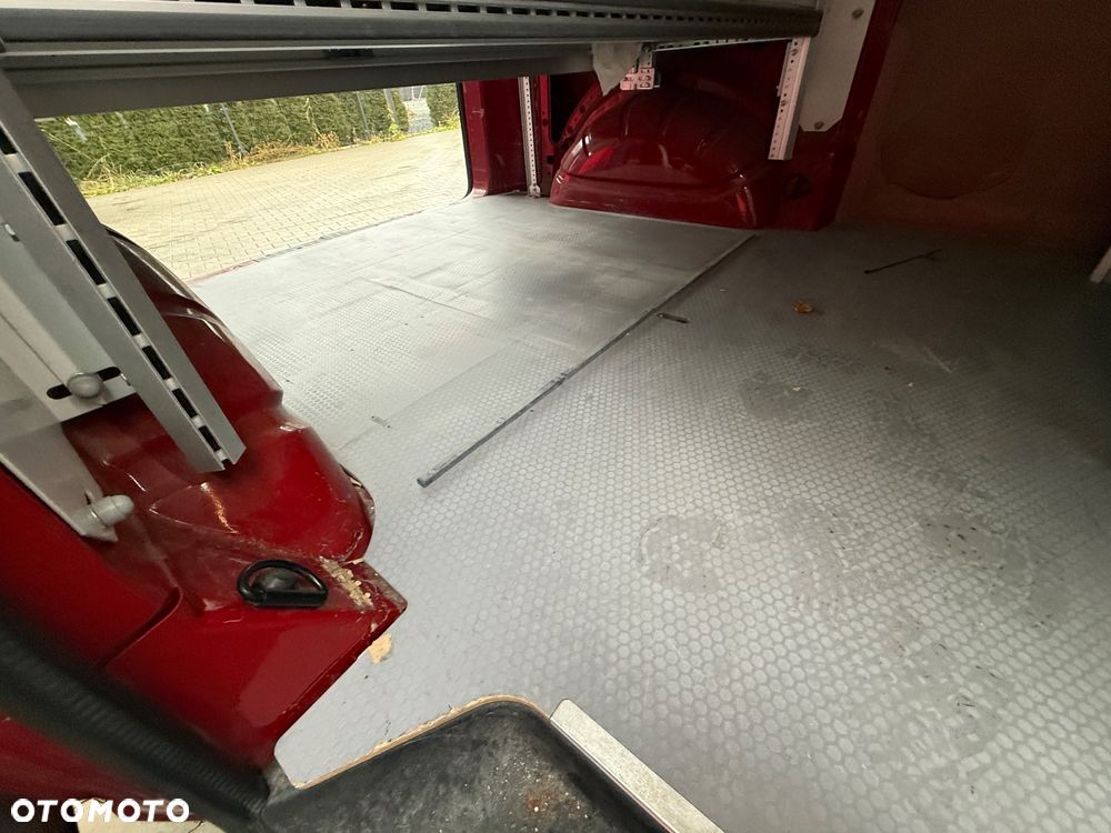 Volkswagen Transporter T6 2.0TDI 150 KM Mobilny Warsztat Klima PDC Grz.Szyb - 24