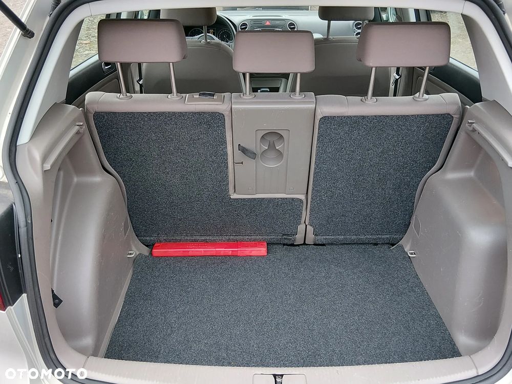 Volkswagen Golf Plus 1.6 Comfortline DSG - 26