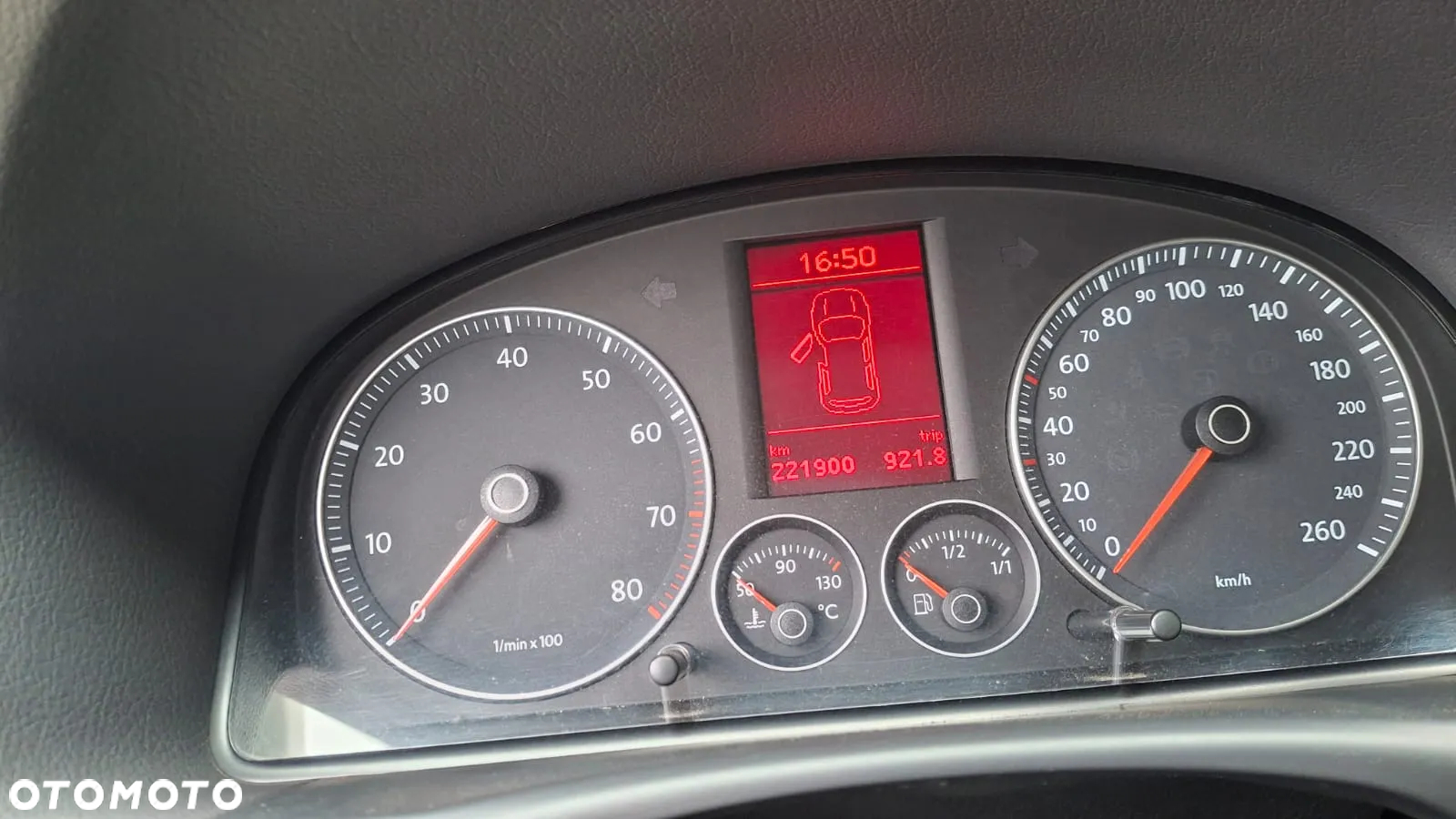 Volkswagen Touran 1.6 - 26