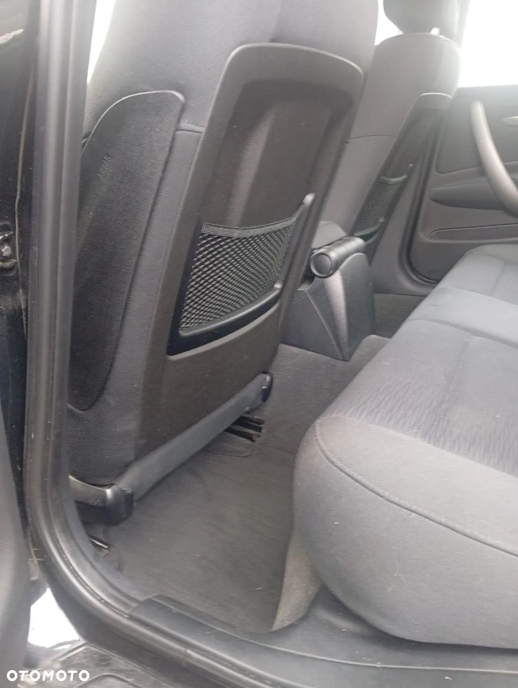 BMW Seria 1 116d DPF Edition Sport - 29