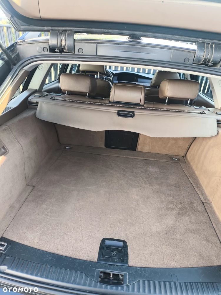 BMW Seria 5 - 13