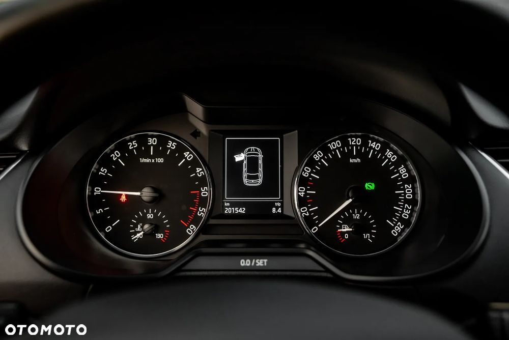 Skoda Octavia 2.0 TDI 4x4 Elegance DSG - 29