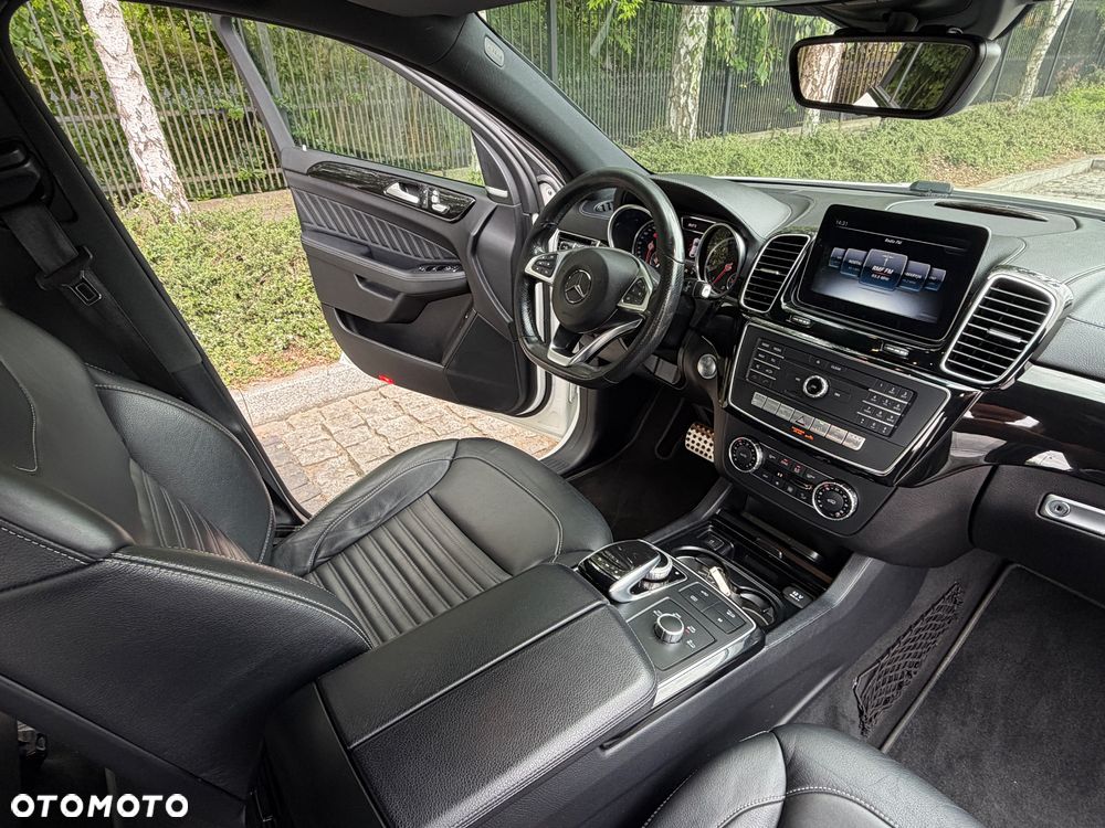 Mercedes-Benz GLE 350 d 4Matic 9G-TRONIC AMG Line - 16