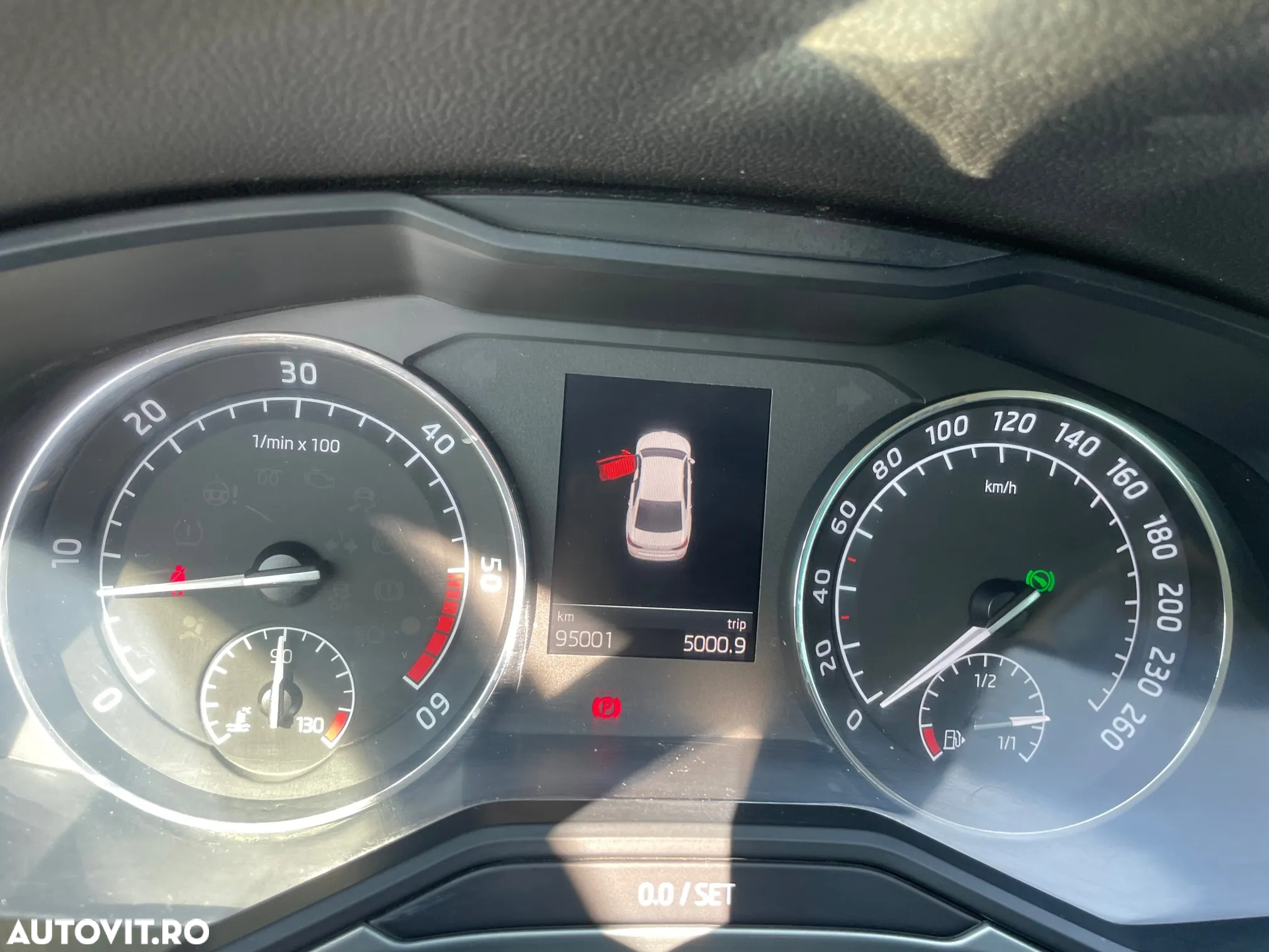 Skoda Superb 2.0 TDI DSG Style - 2