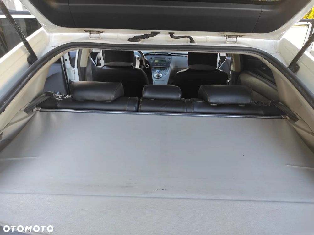 Toyota Prius - 9
