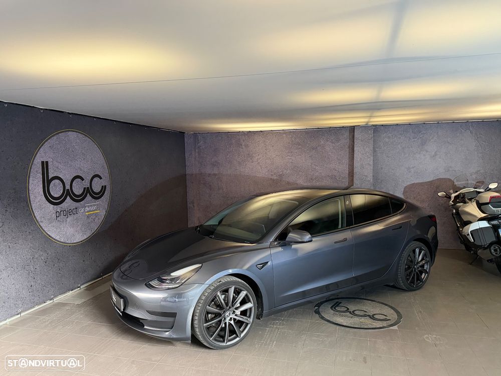 Tesla Model 3 Standard Range Plus RWD - 1