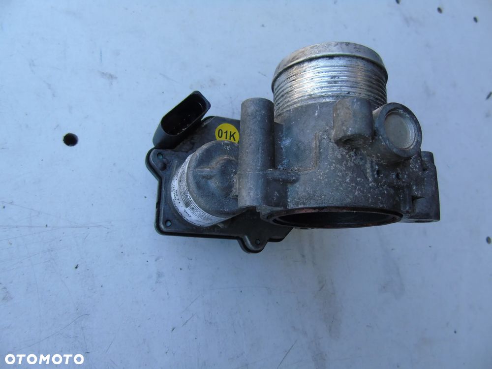 PRZEPUSTNICA AUDI VW 03L128063 - 2