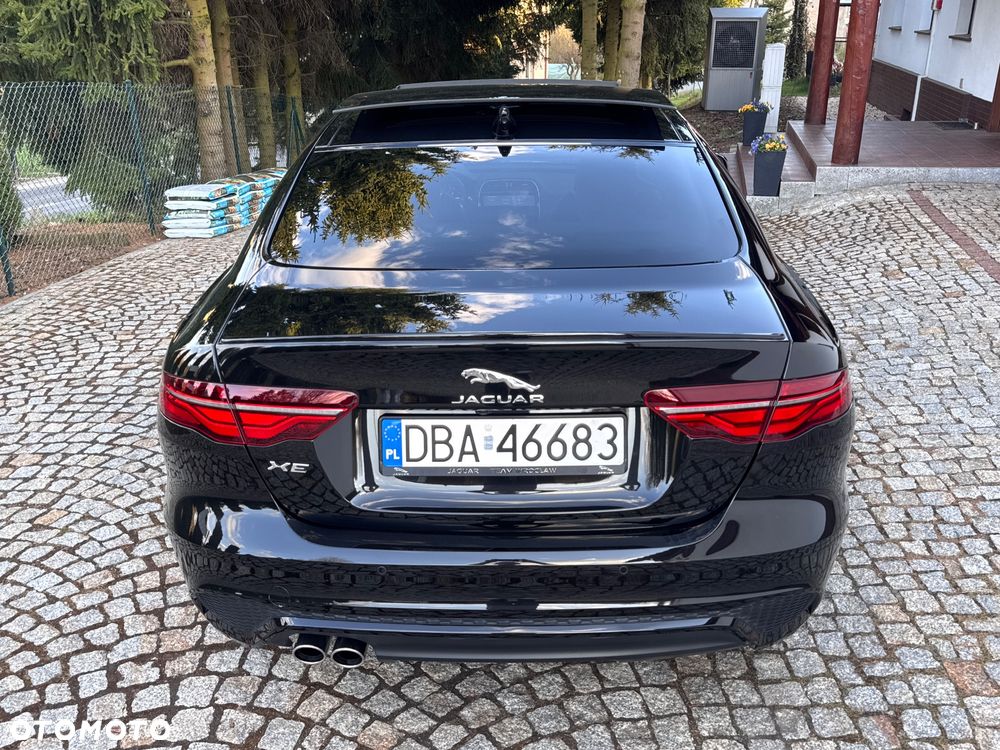 Jaguar XE 2.0 D180 AWD R-Dynamic HSE - 6