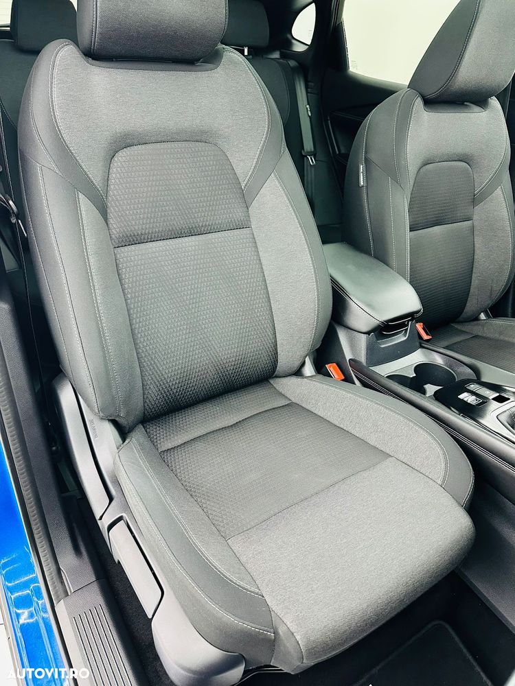 Nissan Qashqai 1.3 DIG-T MHEV Premiere Edition - 19