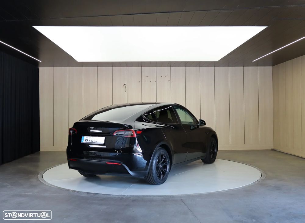 Tesla Model Y RWD - 6
