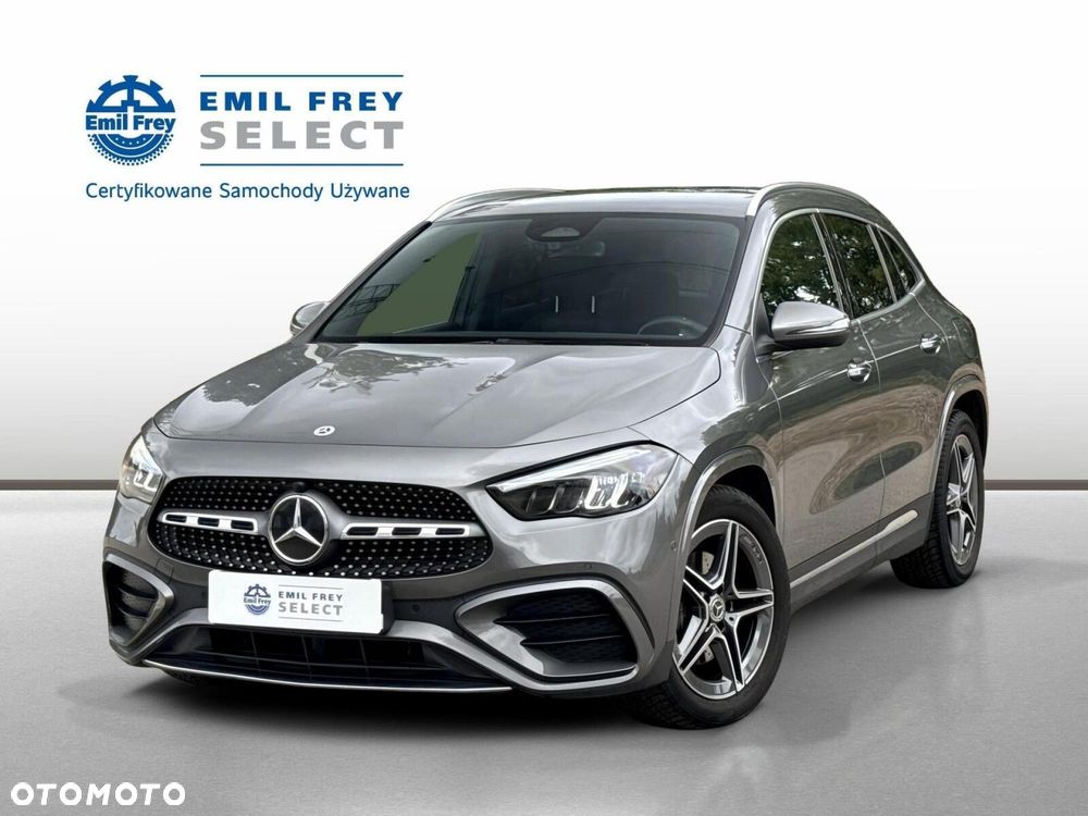 Mercedes-Benz GLA - 2