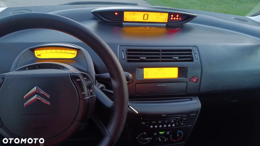 Citroën C4 1.4 16V SX - 20