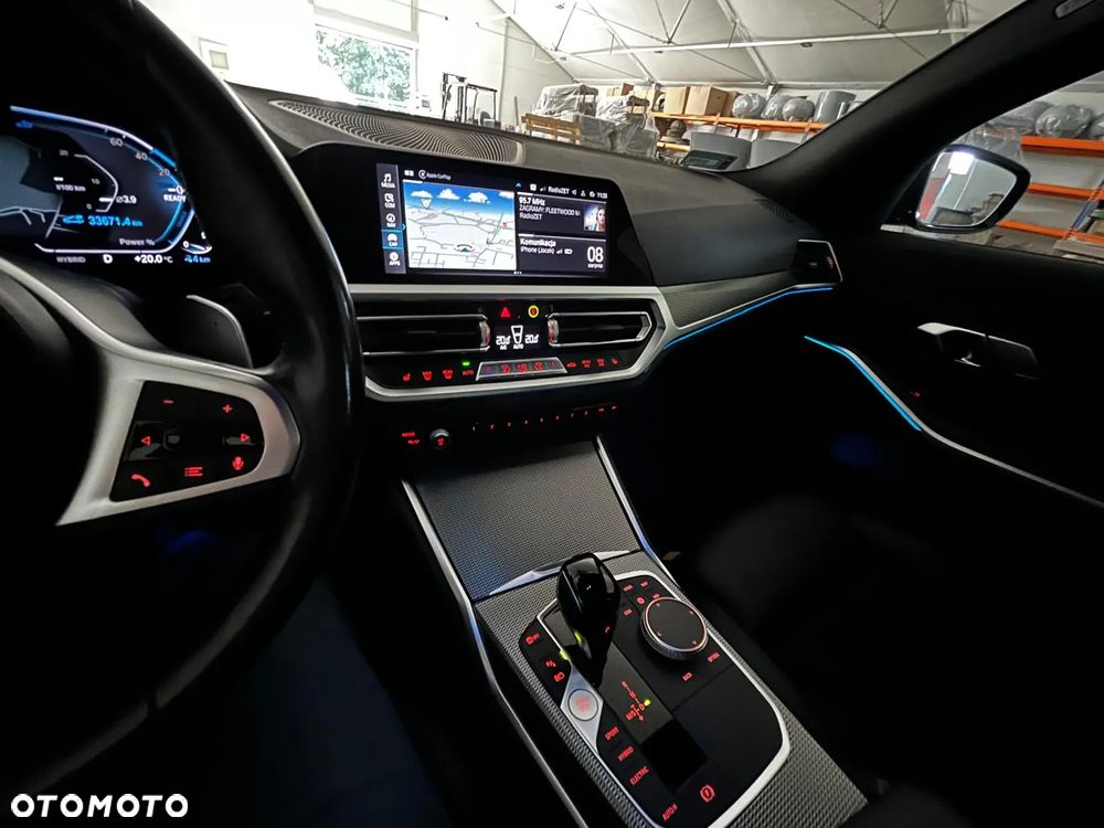 BMW Seria 3 330e M Sport sport - 15