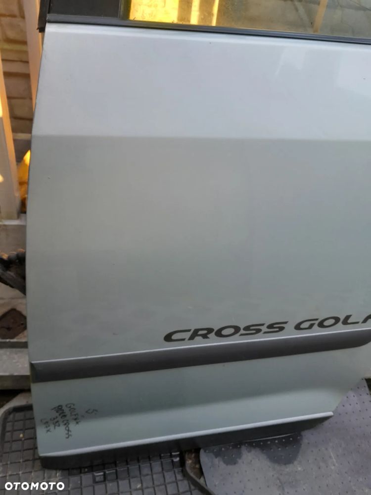 VW GOLF V+ CROSS DRZWI LEWE TYLNE LEWY TYŁ KOLOR: LP7X - 3