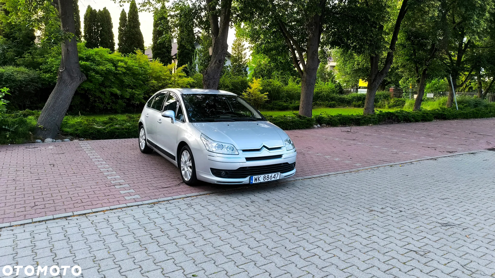 Citroën C4 2.0 16V Exclusive - 6
