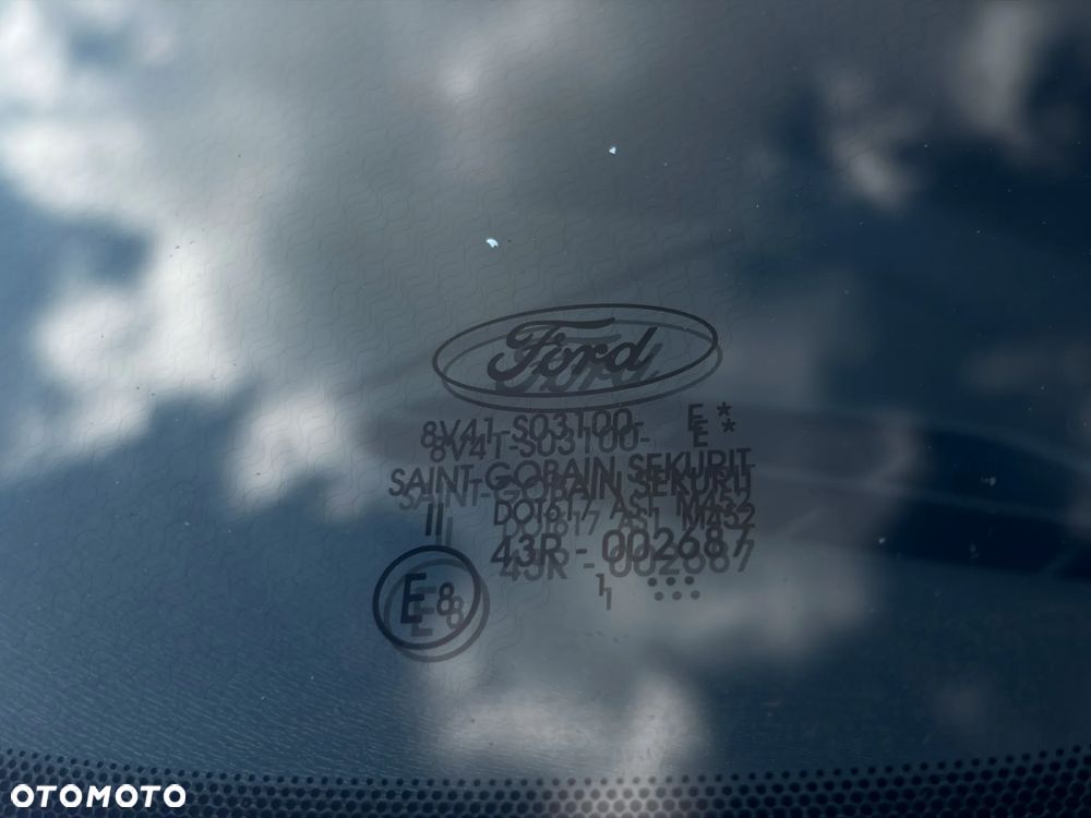 Ford Kuga 2.0 TDCi 4x4 Titanium - 37
