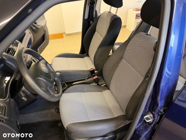 Skoda Fabia 1.2 12V Style - 24