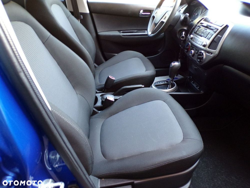 Hyundai i20 - 23