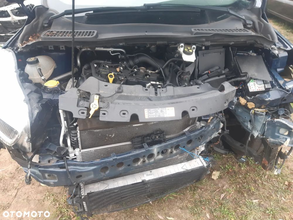 Ford Kuga 1.5 EcoBoost 2x4 Trend - 9