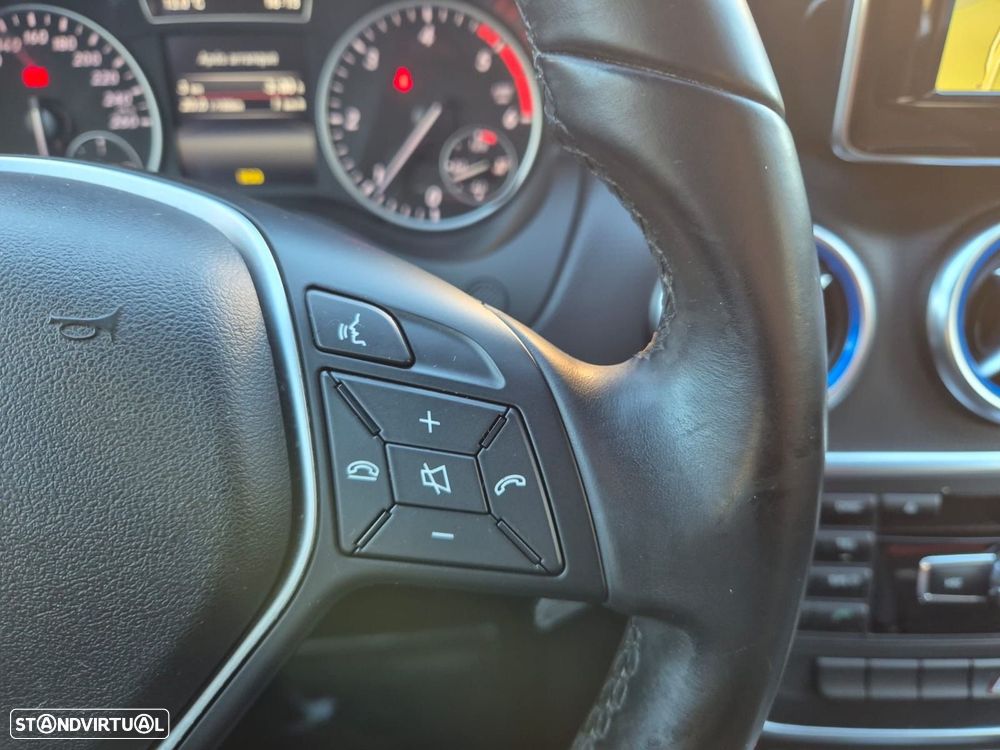 Mercedes-Benz A 180 - 14