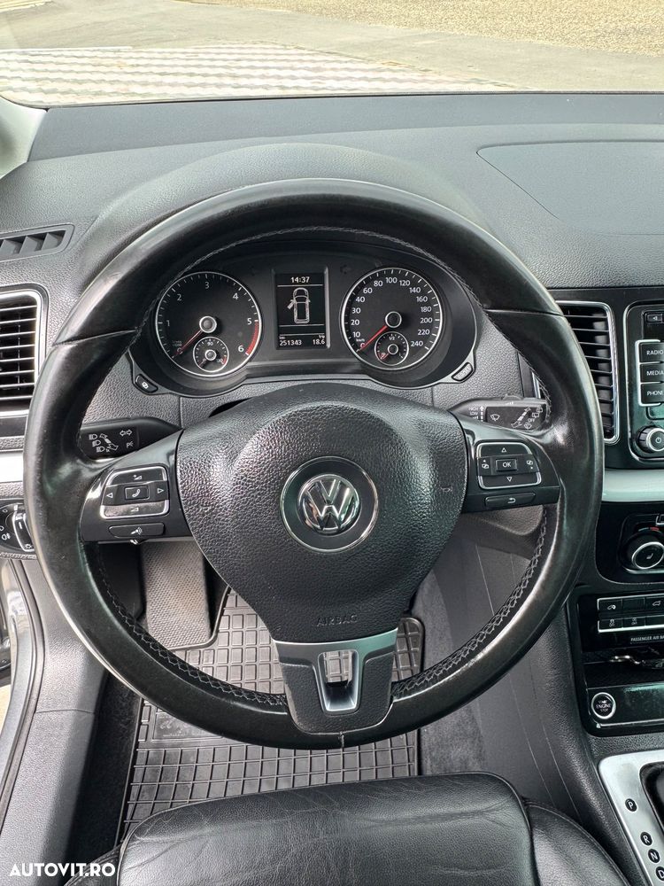 Volkswagen Sharan 2.0 TDI DSG BlueMotion Technology Highline - 9