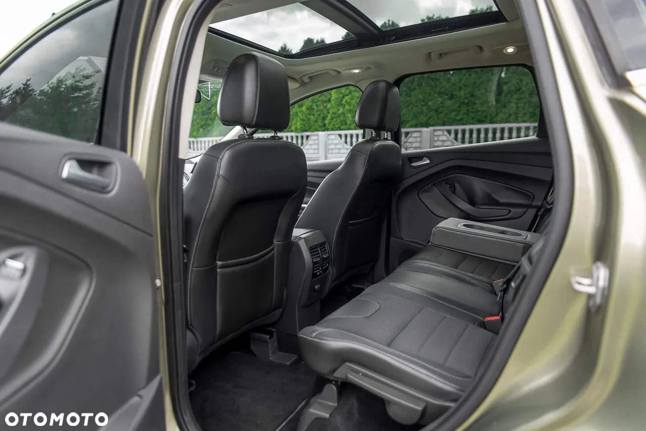 Ford Kuga 2.0 TDCi 2x4 Titanium - 23
