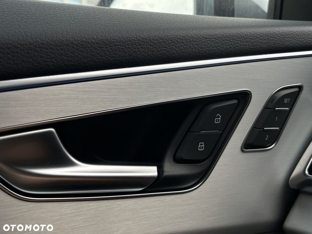 Audi Q8 55 TFSI mHEV Quattro Tiptronic - 38